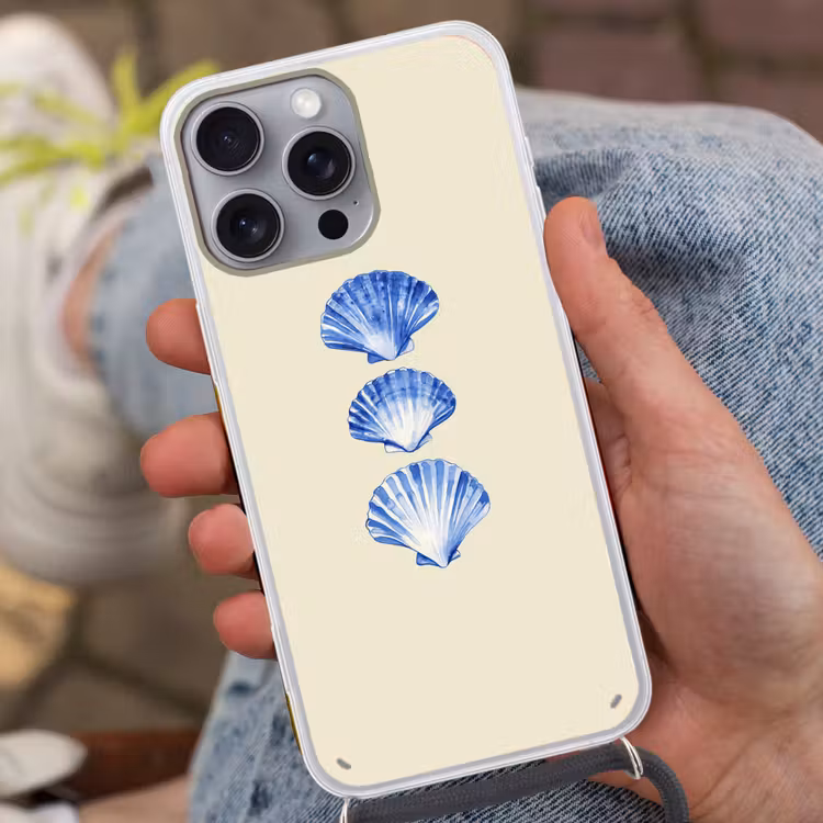 Schelpen - Blauw - Beige Hoesje iPhone 16 Pro Max met koord klein -sfeer3