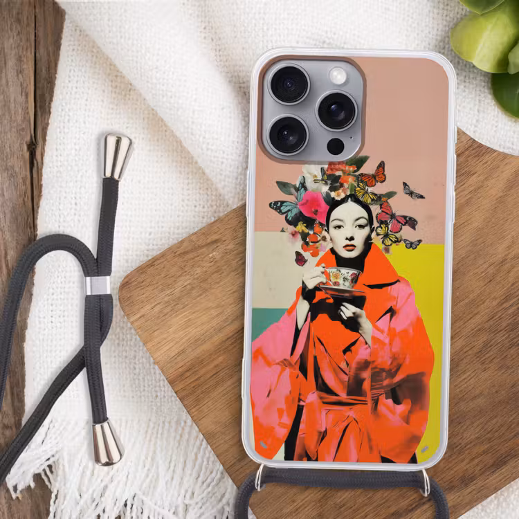 Retro - Vrouw - Kopje - Vlinders Hoesje iPhone 16 Pro Max met koord klein -sfeer4