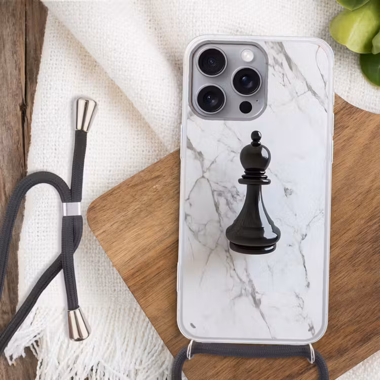 Schaakstuk - Loper - Zwart - Marmer Hoesje iPhone 16 Pro Max met koord klein -sfeer4