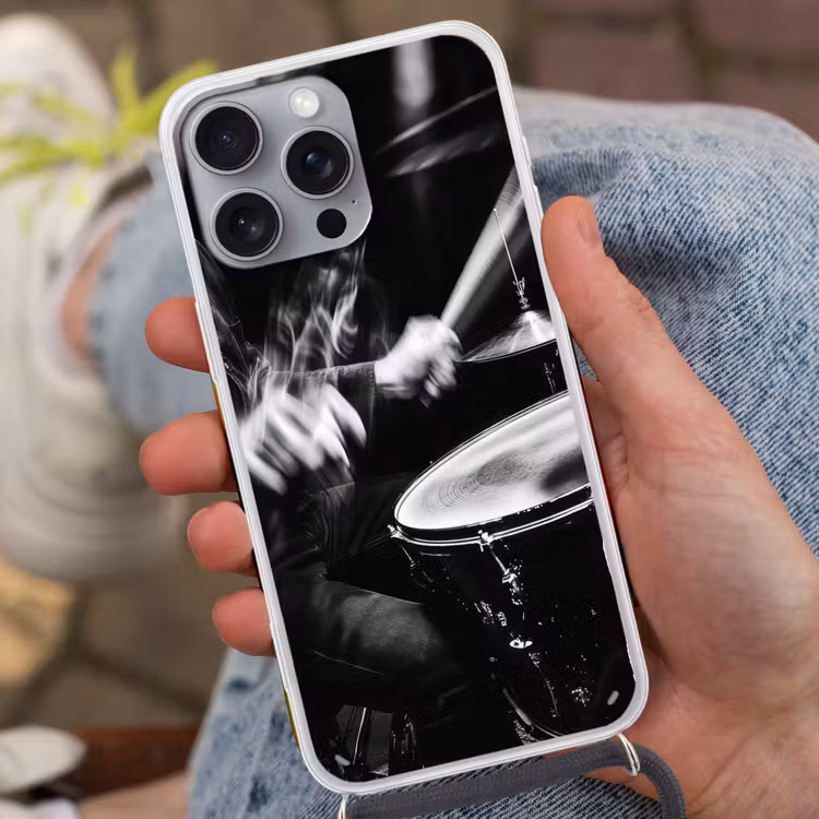 Drummer - Zwart - Drumstel Hoesje iPhone 16 Pro Max met koord klein -sfeer3
