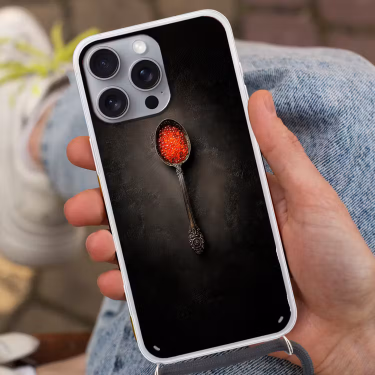 Zwart - Lepel - Caviar Hoesje iPhone 16 Pro Max met koord klein -sfeer3