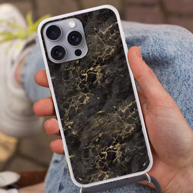 Zwart - Marmer - Goud - Nerf Hoesje iPhone 16 Pro Max met koord klein 804 -sfeer3