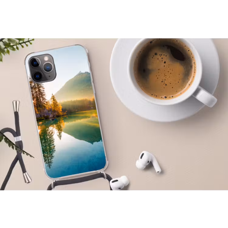 shutterstock-750703924 Hoesje iPhone 12 Pro met koord klein -oordop