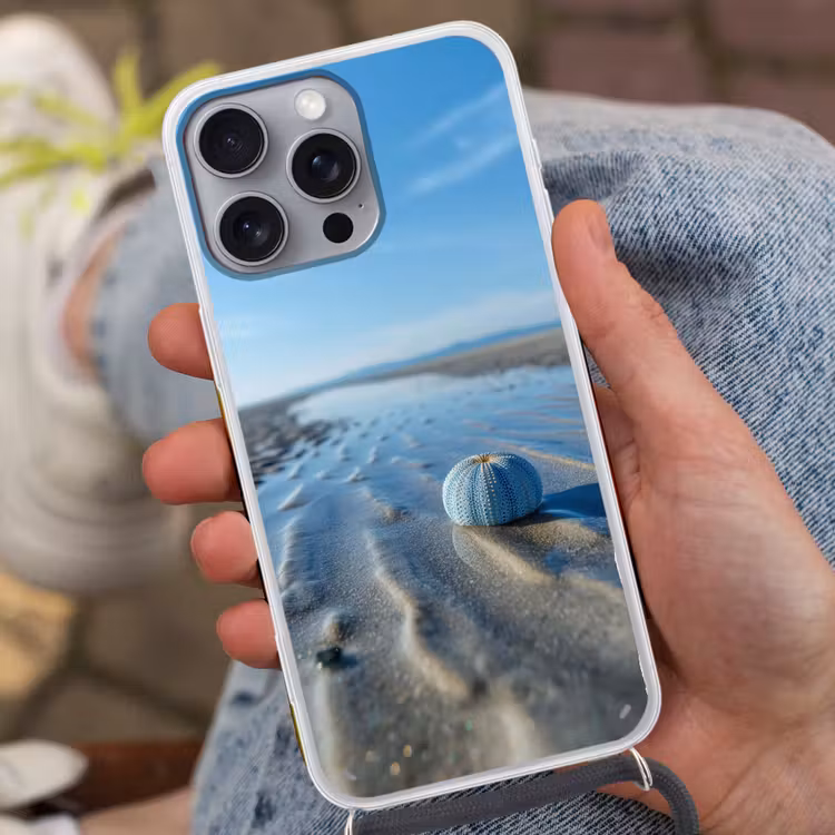Strand - Schild - Water - Blauw Hoesje iPhone 16 Pro Max met koord klein -sfeer3