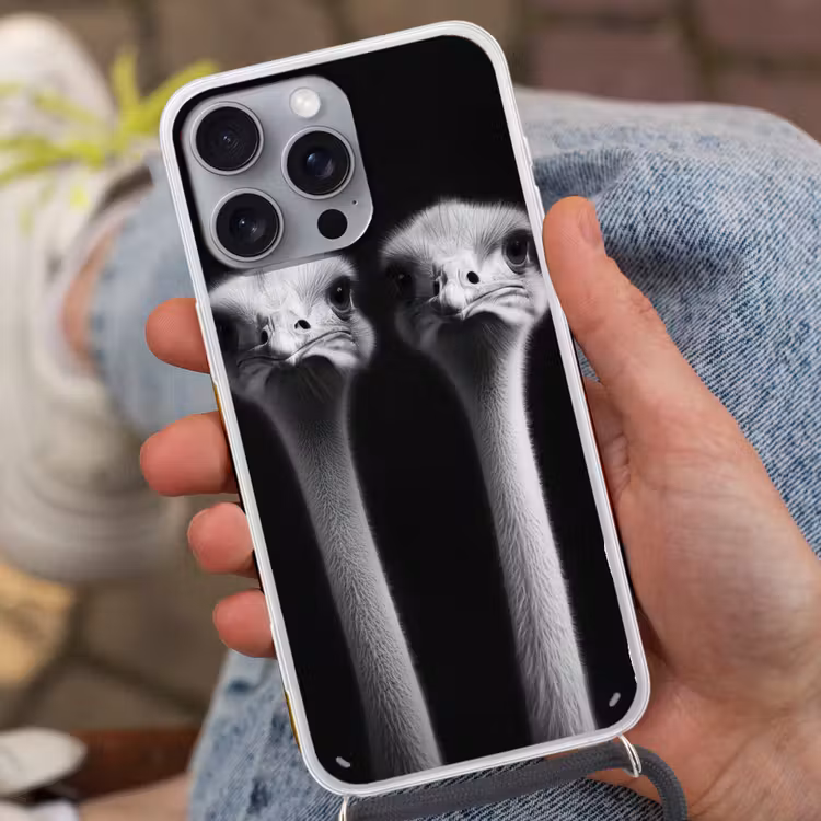 Struisvogels - Halzen - Zwart - Minimalistisch Hoesje iPhone 16 Pro Max met koord klein -sfeer3