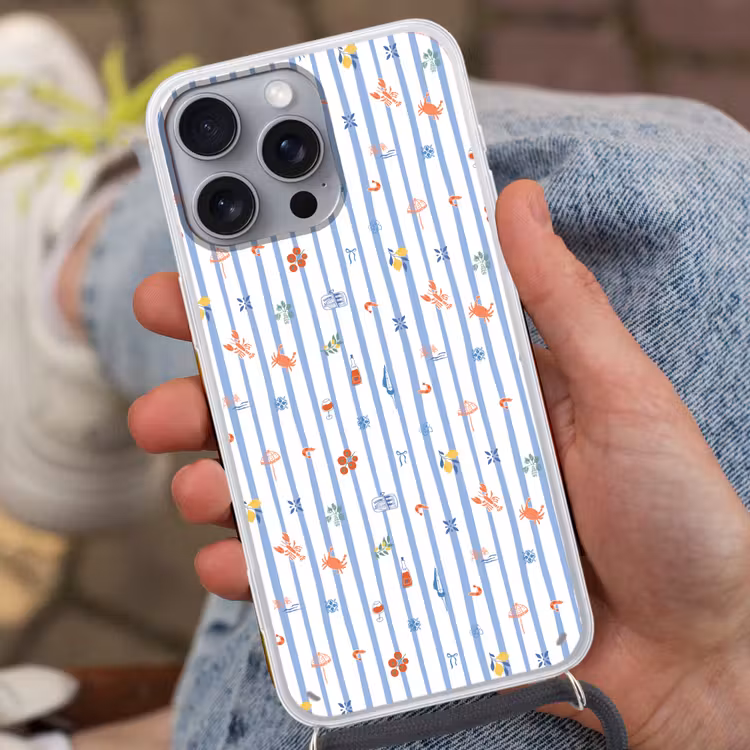 Zee - Sfeer - Strand - Blauw Hoesje iPhone 16 Pro Max met koord klein 804 -sfeer3