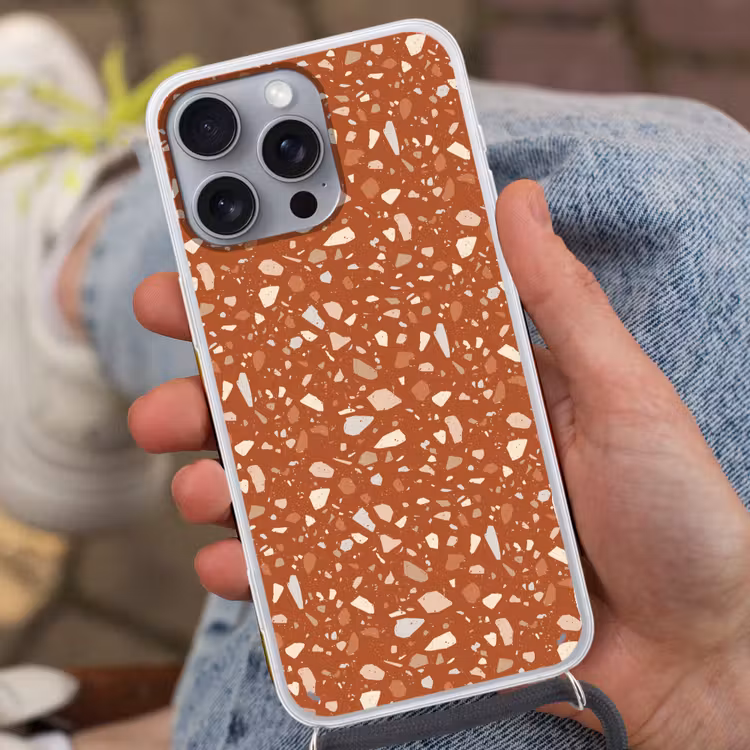 Terrazzo - Patroon - Klei Hoesje iPhone 16 Pro Max met koord klein 804 -sfeer3