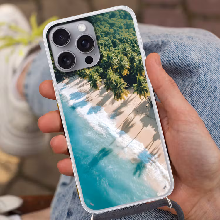 Tropisch - Strand - Water - Palmbomen Hoesje iPhone 16 Pro Max met koord klein -sfeer3