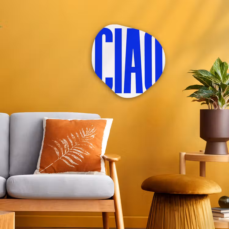 Ciao - Hoofdletters - Blauw - Minimalistisch Wandcirkel Organisch Forex 3mm klein -sfeer4