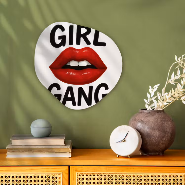 Lip - Girl - Rood - Letters Wandcirkel Organisch Forex 3mm klein -sfeer2