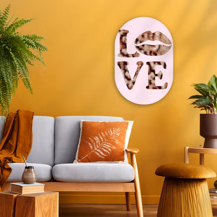 Tekst - Love - Pantervacht - Lichtroze Wandcirkel Ovaal Forex klein -sfeer4