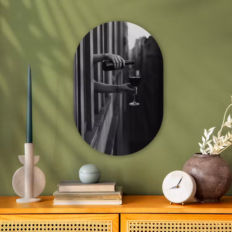 Wijnfles - Glas - Handen - Raam Wandcirkel Ovaal Forex klein -sfeer2
