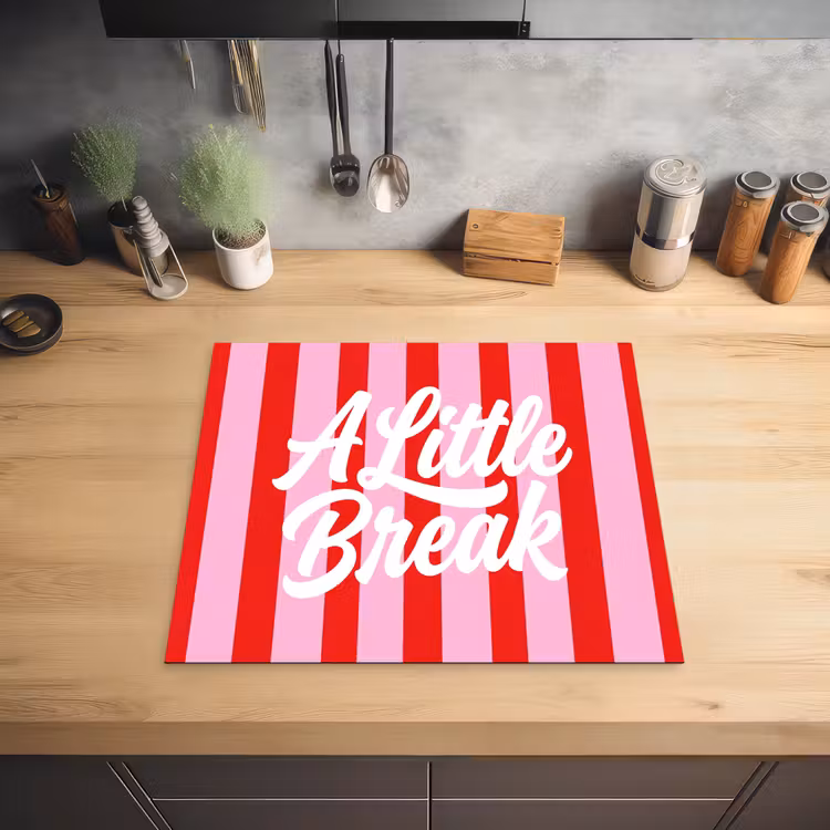A Little Break - Strepen - Rood - Roze Inductie beschermer vinyl 3mm middel -sfeer5