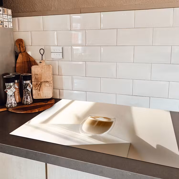 Mok - Latte - Minimalistisch - Schaduw Inductie beschermer vinyl 3mm klein -sfeer3