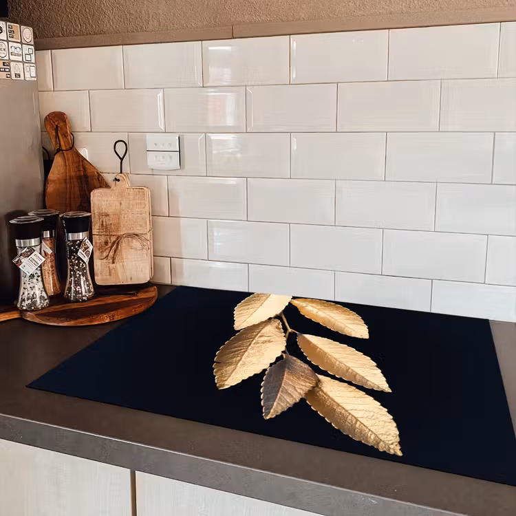 Bladeren - Zwart - Goud - Luxe - Planten Inductie beschermer vinyl 3mm klein -sfeer3