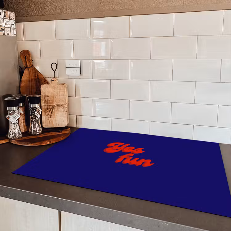 Blauw - Rood - Yes fun - 3D Inductie beschermer vinyl 3mm klein -sfeer3