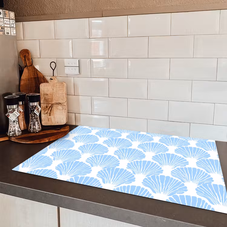 Blauw - Wit - Schelpen - Grafisch - Structuur Inductie beschermer vinyl 3mm klein 276 -sfeer3