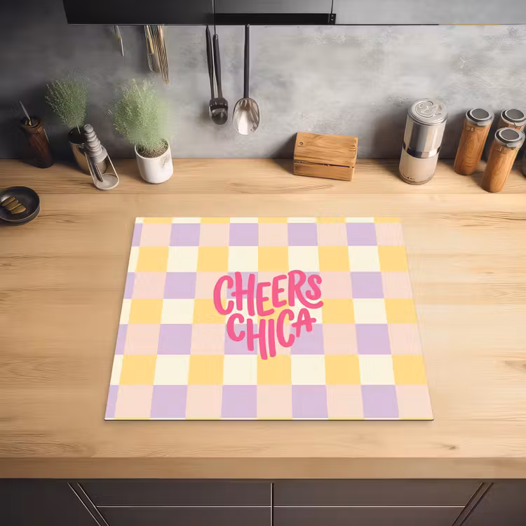 Cheers Chica - Ruitjes - Lila - Geel Inductie beschermer vinyl 3mm middel -sfeer5