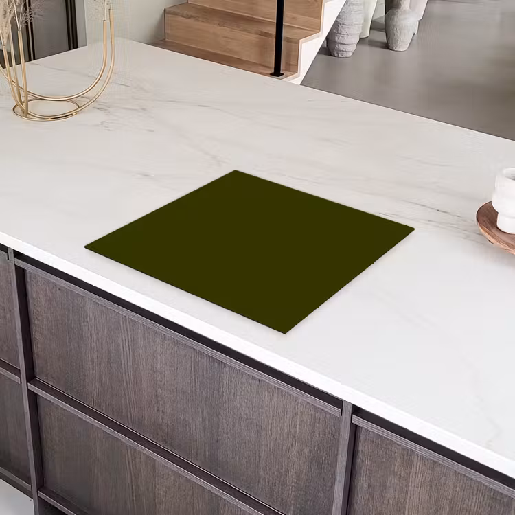 Dark - Olive - Groen Inductie beschermer vinyl 3mm middel 274 -sfeer8