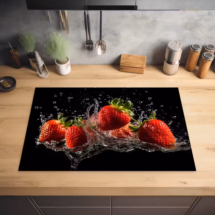 Aardbeien - Fruit - Rood - Water - Zwart Inductie beschermer vinyl 3mm klein -sfeer5