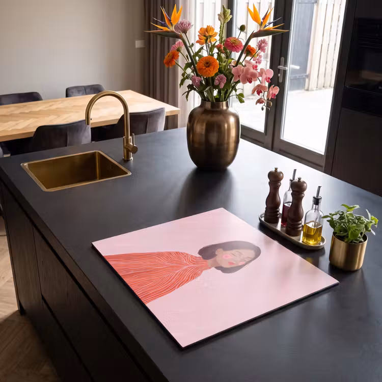 Vrouw - Portret - Modern - Kunst - Roze Inductie beschermer vinyl 3mm middel -sfeer5