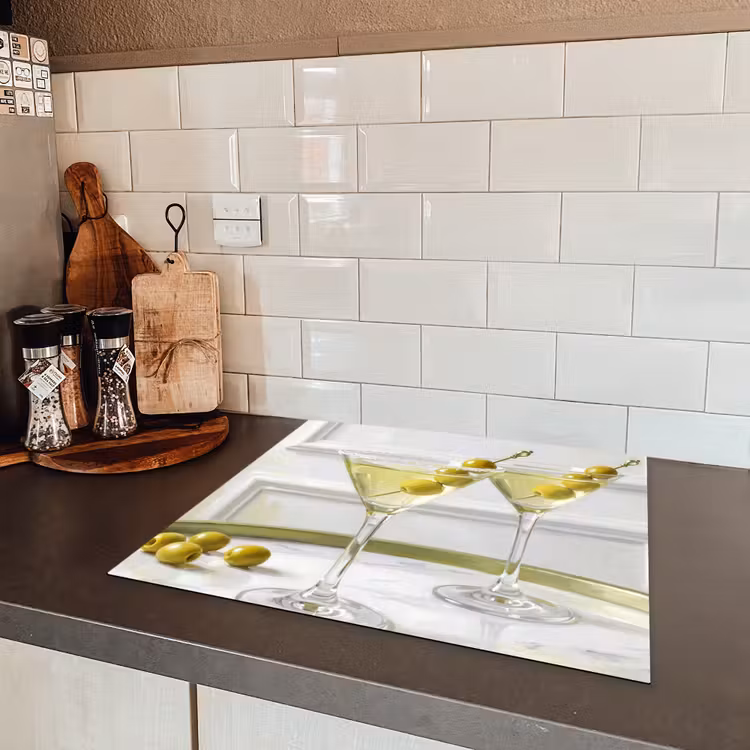 Drank - Martini - Olijven - Modern - Wit Inductie beschermer vinyl 3mm middel -sfeer3