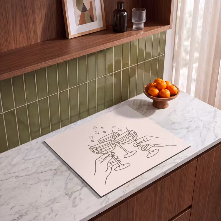Drankjes - Feest - Proosten - Minimalistisch - Groen Inductie beschermer vinyl 3mm middel -sfeer8