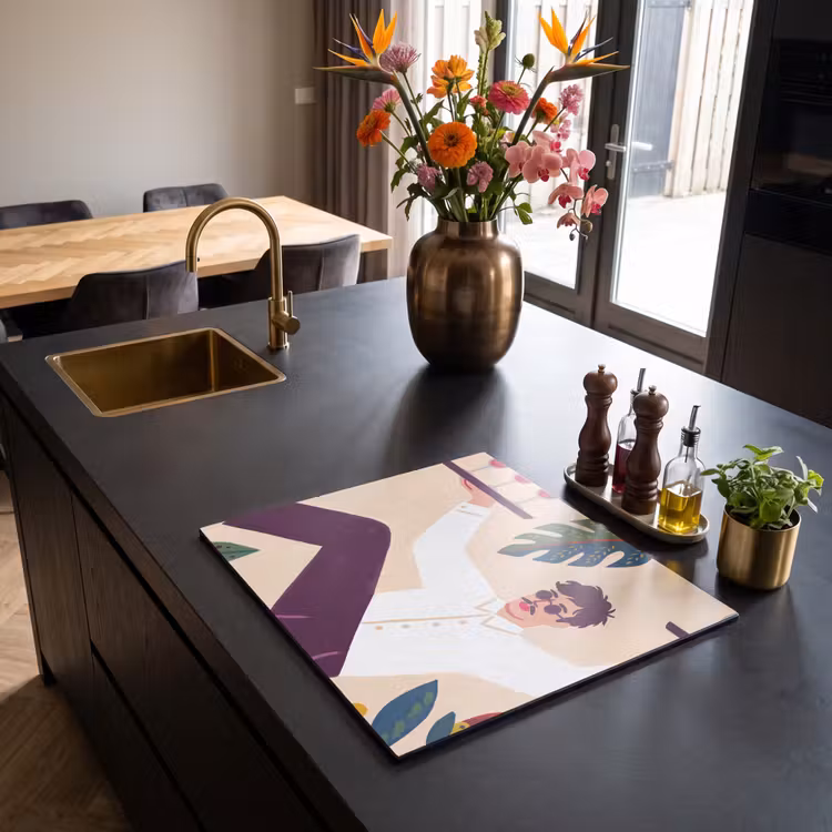 Mensen - Dienblad - Eten - Modern - Kleurrijk Inductie beschermer vinyl 3mm middel -sfeer5