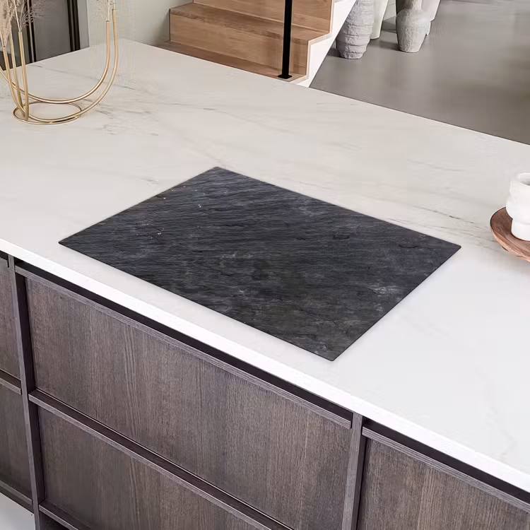 Natuursteen - Industrieel - Leisteen - Structuur - Grijs Inductie beschermer vinyl 3mm klein -sfeer8