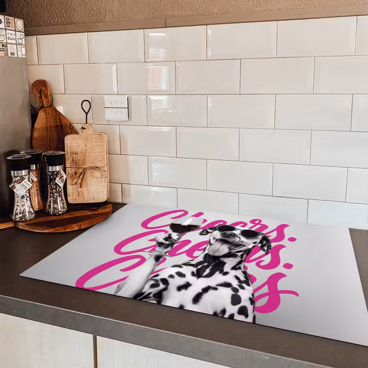 Cheers - Hond - Roze - Wijn Inductie beschermer vinyl 3mm klein -sfeer3