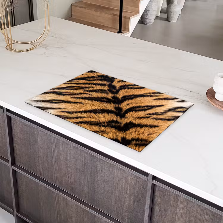 Realistisch - Tijgervacht - Zwart Inductie beschermer vinyl 3mm klein -sfeer8