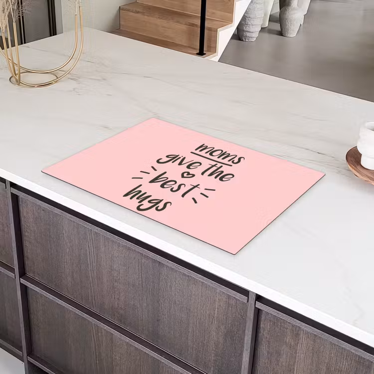 Spreuken - Moms give the best hugs - Quotes - Mama Inductie beschermer vinyl 3mm klein -sfeer8