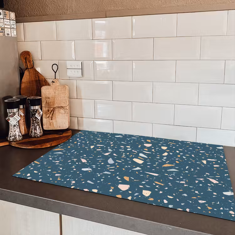Terrazzo - Patroon - Kleurrijk - Diep blauw Inductie beschermer vinyl 3mm klein 276 -sfeer3