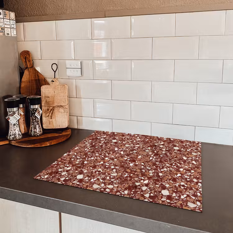 Terrazzo - Patroon - Steentextuur - Roodbruin Inductie beschermer vinyl 3mm middel 274 -sfeer3