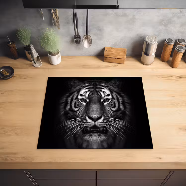 Tijger - Dieren - Zwart - Wit - Portret - Wild Inductie beschermer vinyl 3mm middel -sfeer5
