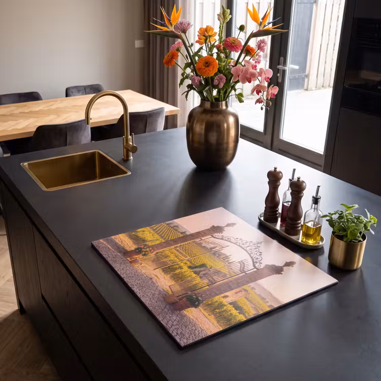 Poort - Landschap - Platteland - Zonlicht - Warm Inductie beschermer vinyl 3mm middel -sfeer5