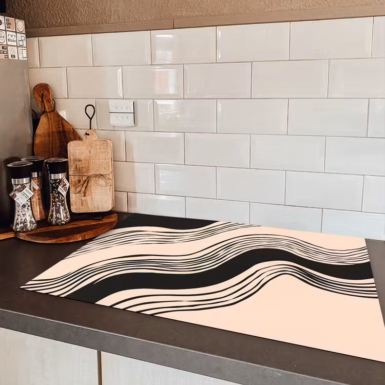 Golven - Zwart - Zandkleur Inductie beschermer vinyl 3mm klein -sfeer3