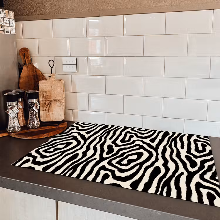Zebra - Abstract - Zwart Inductie beschermer vinyl 3mm klein 276 -sfeer3