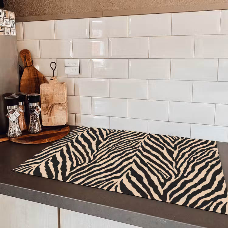 Zebra - Klassiek - Zwart Inductie beschermer vinyl 3mm klein 276 -sfeer3