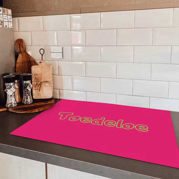 Toedeloe - Groen - Roze Inductie beschermer vinyl 3mm klein -sfeer3