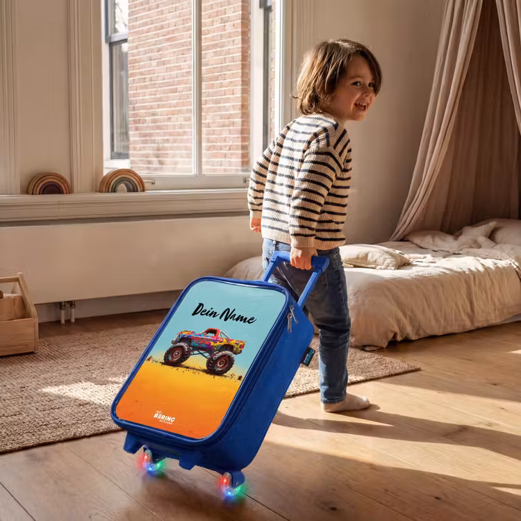 Monstertruck met Graffiti Print in het Zand Kinderkoffer - Blauw klein -sfeer1