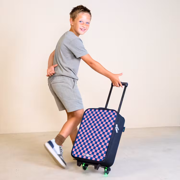 Blokjes - Blauw - Roze Kinderkoffer - Zwart klein -sfeer3