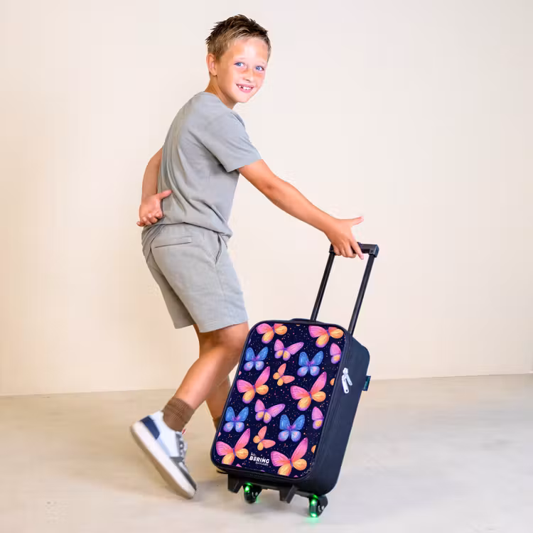 Kleurrijke vlinders in roze en blauw Kinderkoffer - Zwart klein -sfeer3