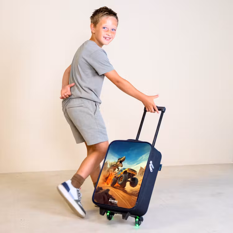 Vluchtende truck voor T-Rex in vurige woestijn Kinderkoffer - Zwart klein -sfeer3
