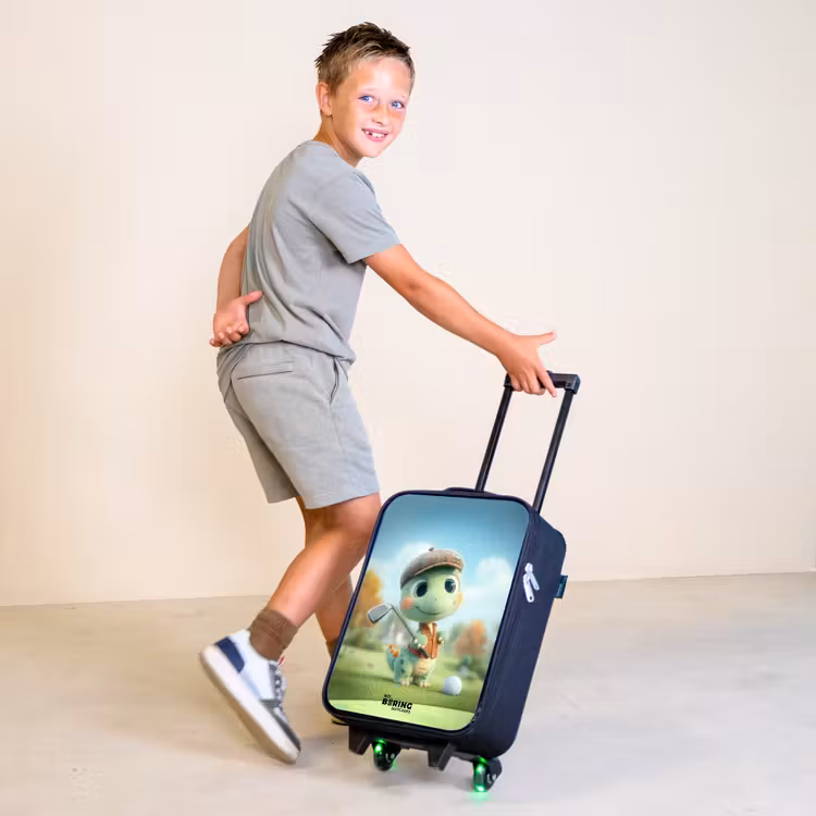 Golf - Dino - Groen Kinderkoffer - Zwart klein -sfeer3