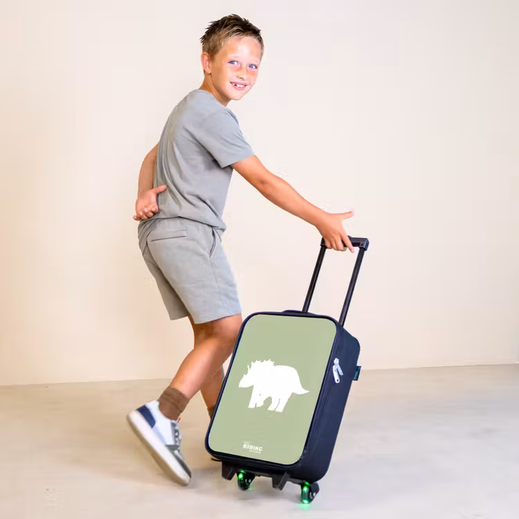 Groen met Triceratops dino Kinderkoffer - Zwart klein -sfeer3