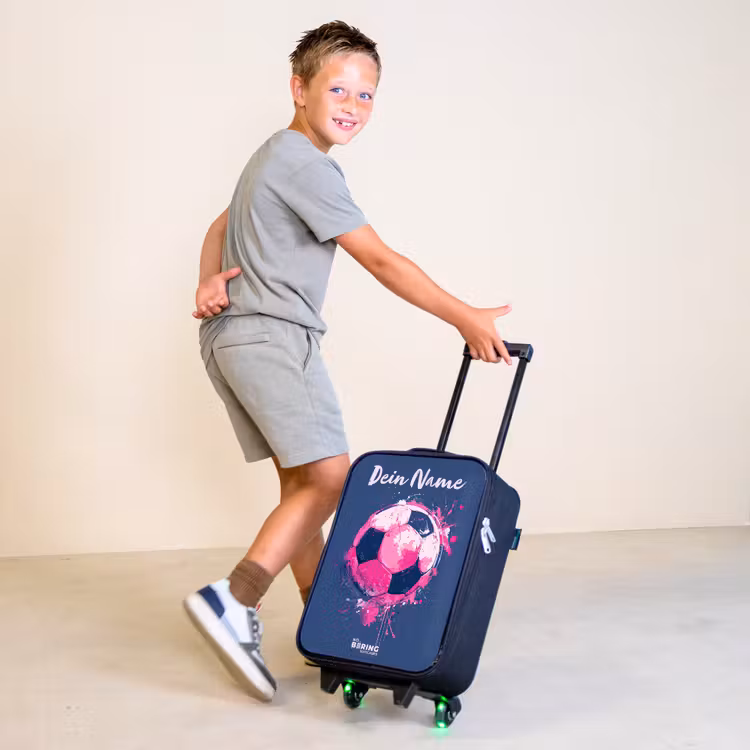 Voetbalvibes -  Verf - Roze - Blauw Kinderkoffer - Zwart klein -sfeer3