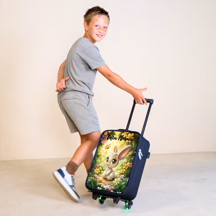 Konijn - Zonlicht - Sprookjesachtig - Vlinder Kinderkoffer - Zwart klein -sfeer3