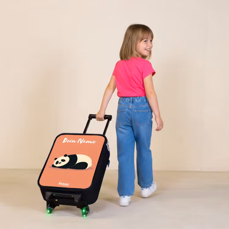 Panda - Slapen - Oranje Kinderkoffer - Zwart klein -sfeer1