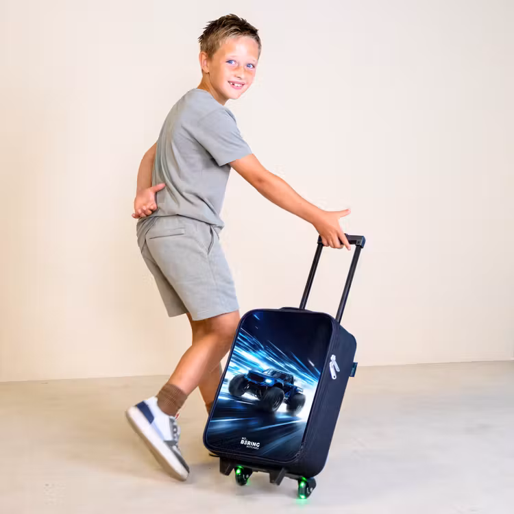 Monstertruck raast door lichtsnelheid Kinderkoffer - Zwart klein -sfeer3